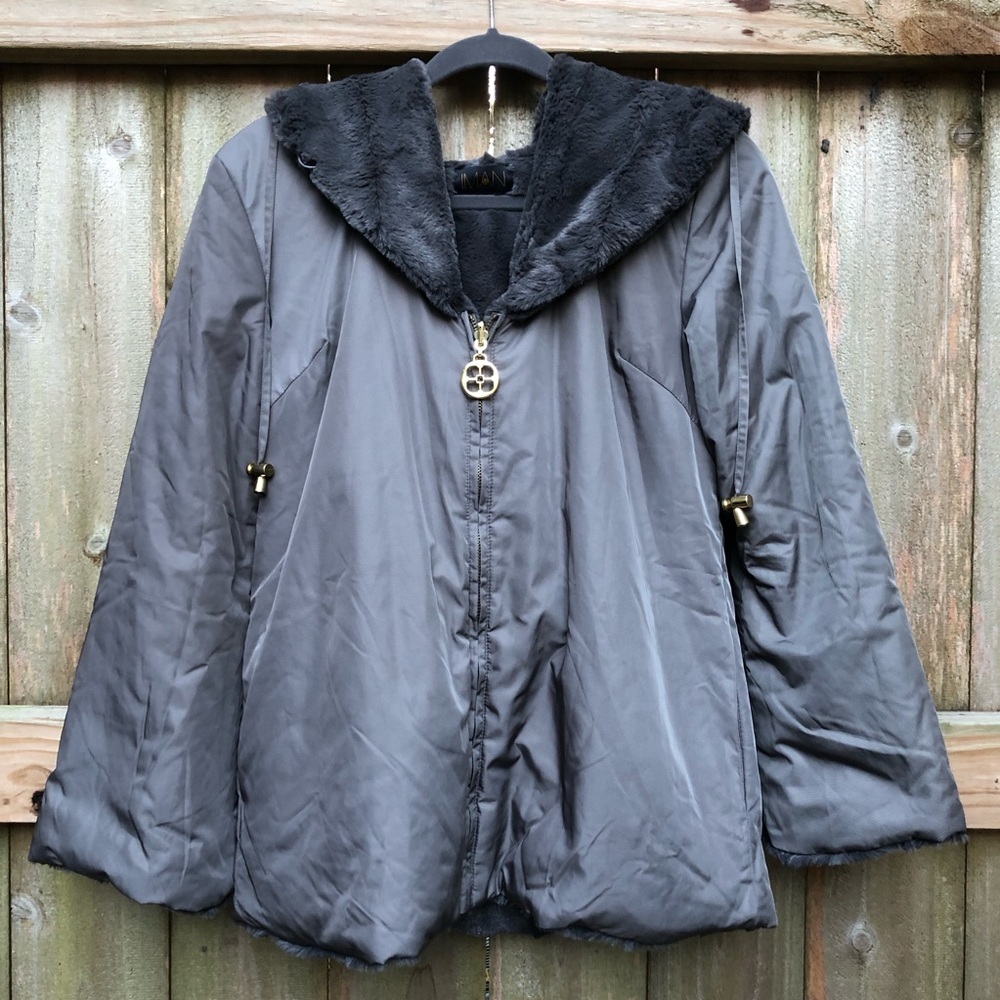IMAN Reversible Coat Size XS Gray Faux Fur Hooded Zip Front